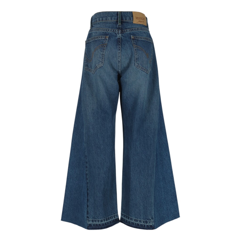 Mum fille en jeans