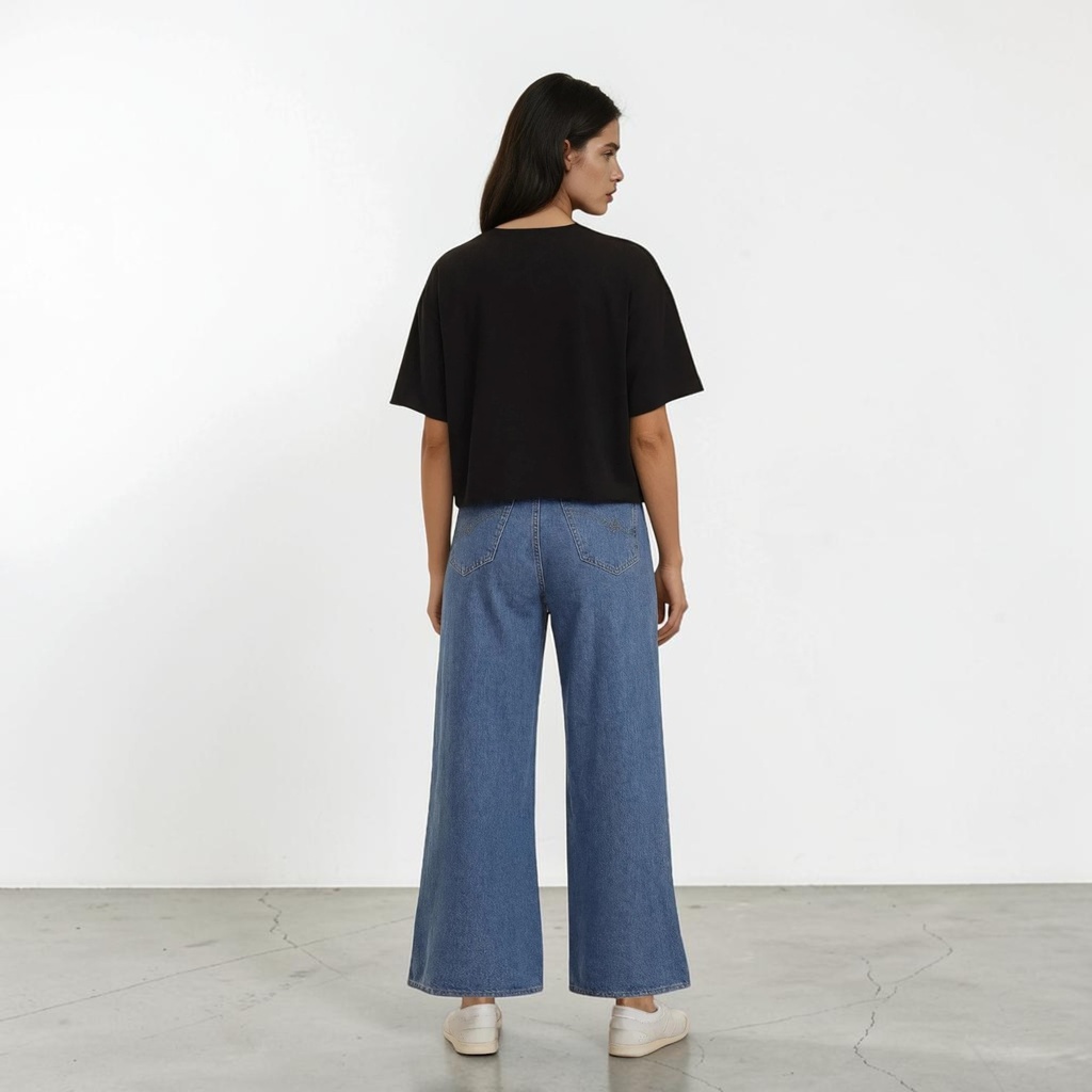 Sweat cropped femme manches courtes avec broderie