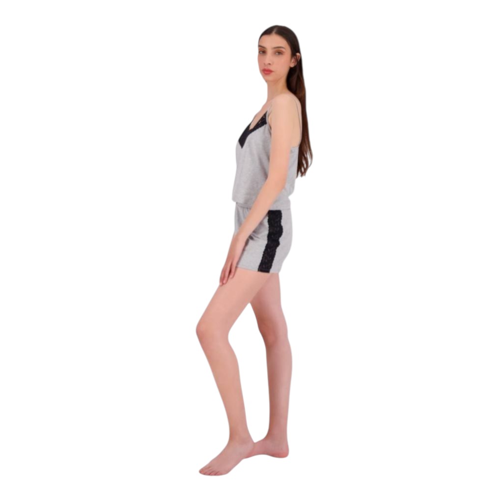 Ensemble femme bretelle et short avec dentelle fine