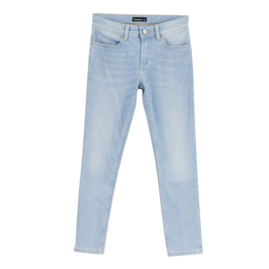 Slim garçon en jeans