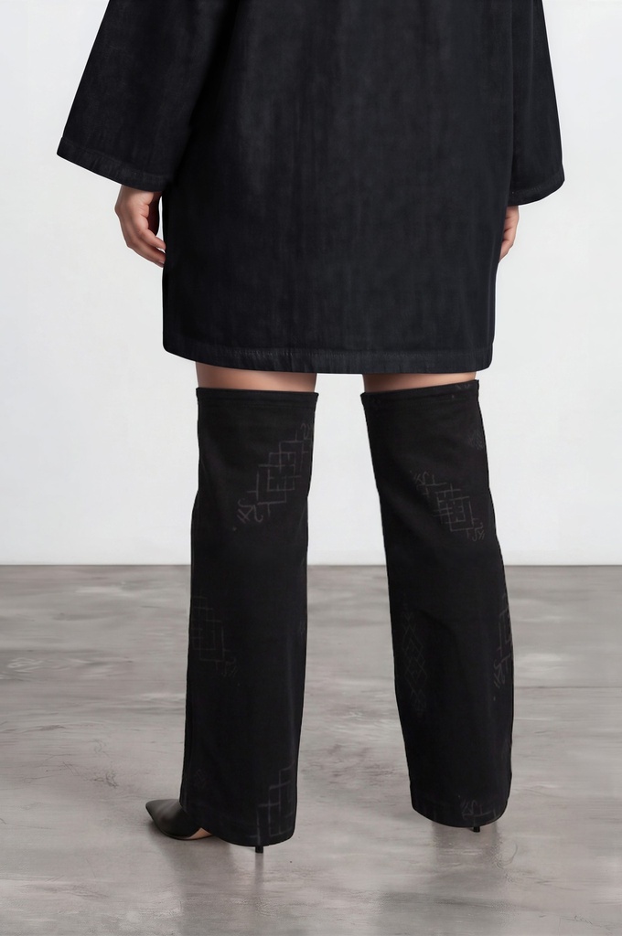Workwear Kachabya unisexe en jeans IMPRIME BERBERE HEAVY PRINT AND LASER - TUNIS FASHION WEEK 2024