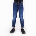 Skinny garçon en jeans