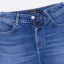 Carpenter fille en jeans