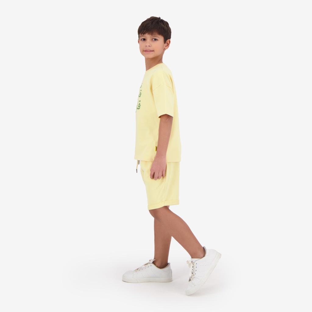 Short garçon avec pochs inversées