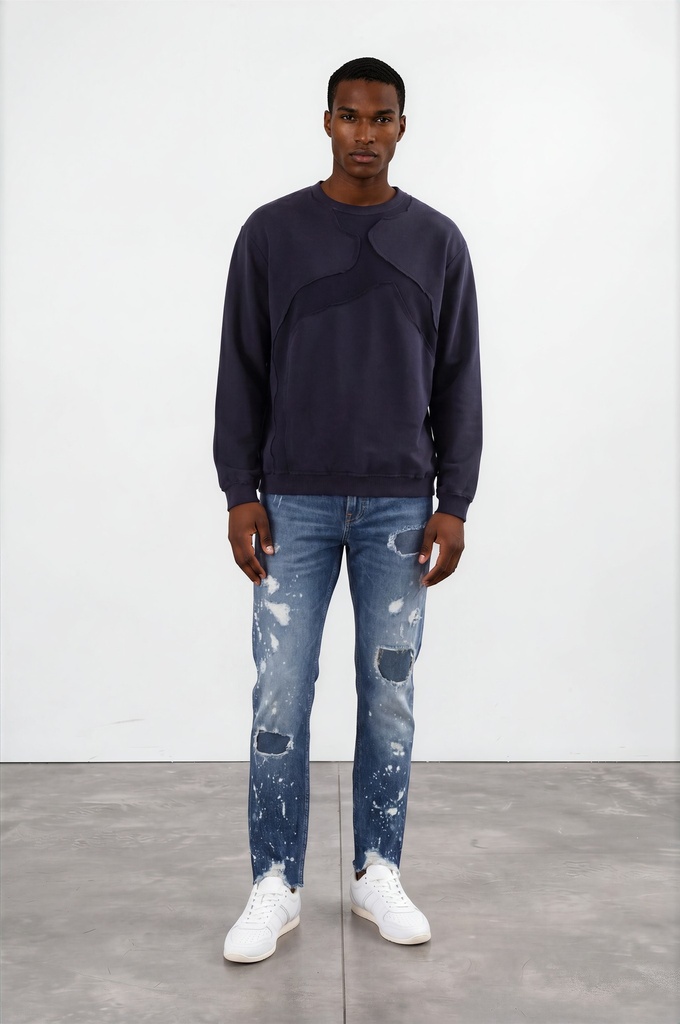 Sweat unisexe oversized avec déchirure  Heavy Used Effect - TUNIS FASHION WEEK 2024