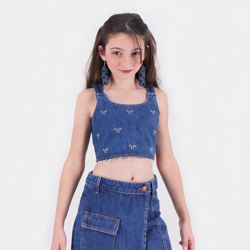 Top fille en jeans avec broderie papillon