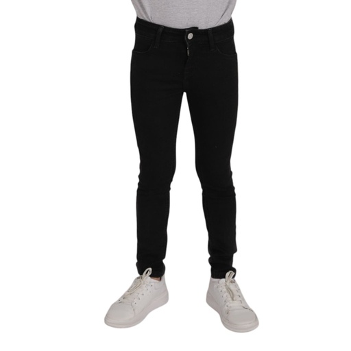 Skinny garçon en jeans