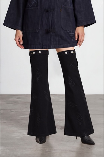 [01-010-110-003-K040-U] Jambières unisexe en jeans IMPRIME BERBERE HEAVY PRINT AND LASER - TUNIS FASHION WEEK 2024